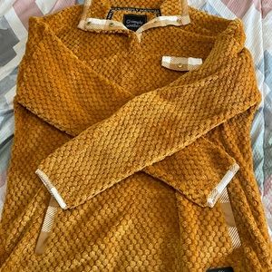 Simply southern pullover